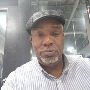 Meet your Posher, Troy